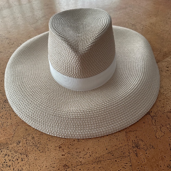 Eric Javits Daphne Sun Hat in Original Cream - UPF 50 - Picture 5 of 5